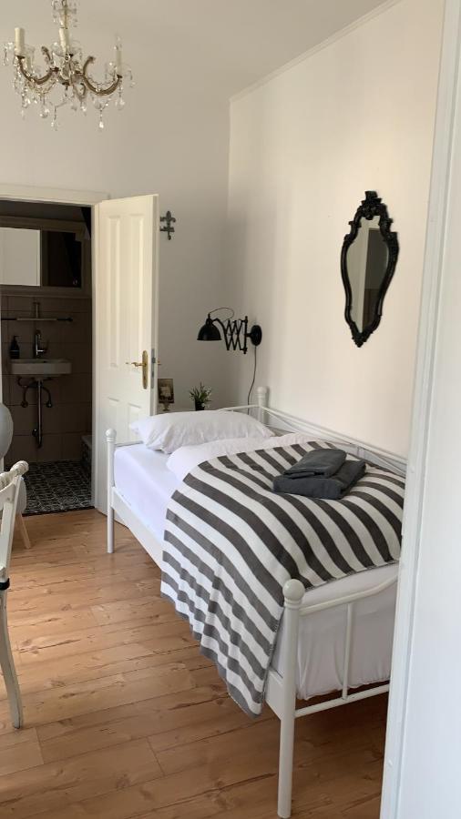 Das Kleine Hotel Schleiblick Schleswig Ngoại thất bức ảnh