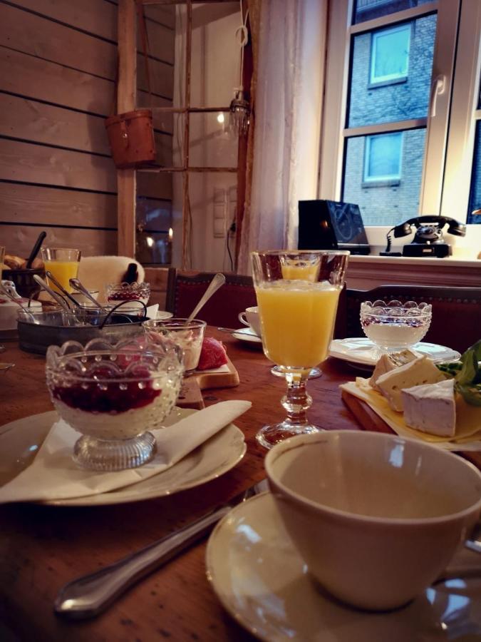 Das Kleine Hotel Schleiblick Schleswig Ngoại thất bức ảnh